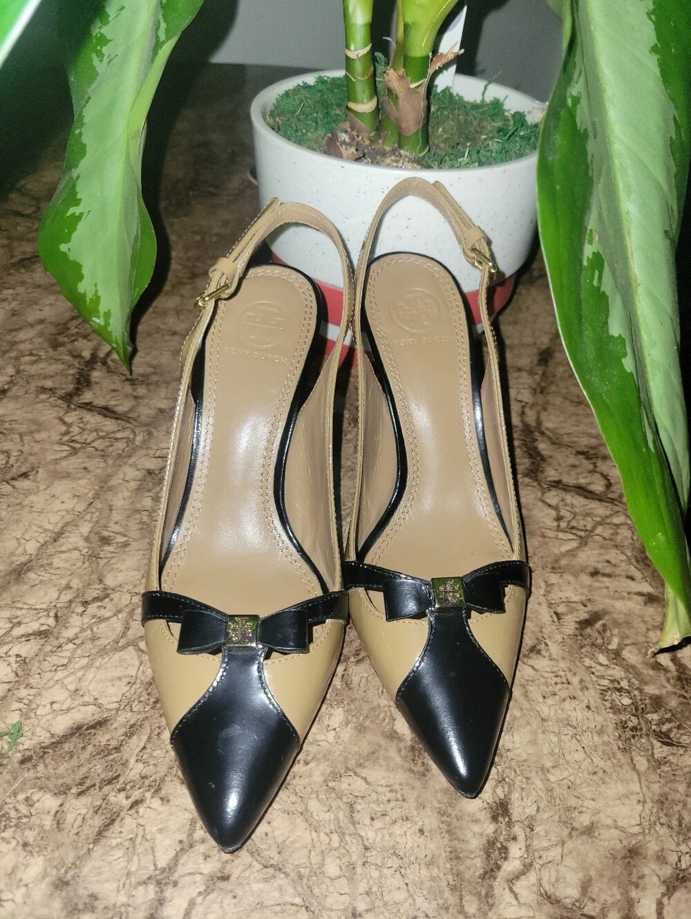 Tory Burch Leather Sling Back Pumps Black Camel 6